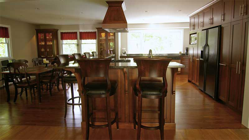 beautiful kitchen & dining room
