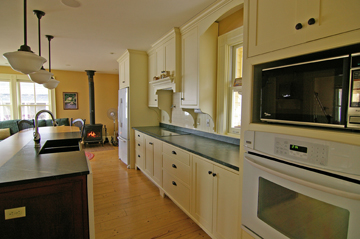 Charles Lantz custom kitchen