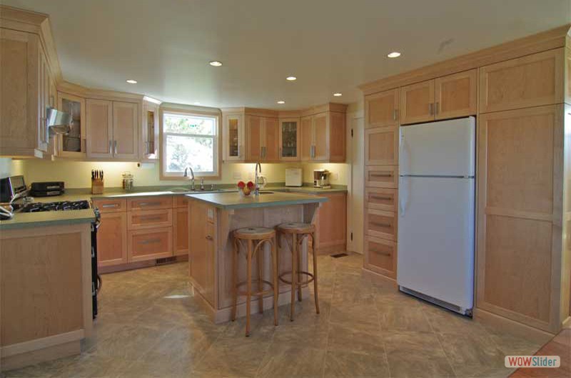 Maple kitchen