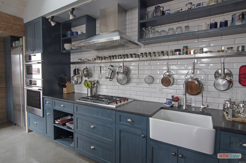 9-blue-kitchen-farmhouse-sink