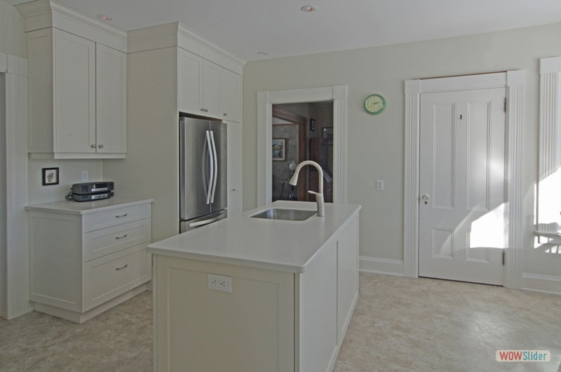 Bright kitchen